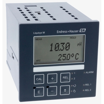 El Liquisys CPM223 es un dispositivo de montaje en panel compacto para sensores analógicos y digitales (Memosens) de pH/redox.