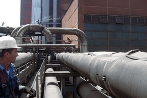 Tuberías de gas en una planta siderúrgica