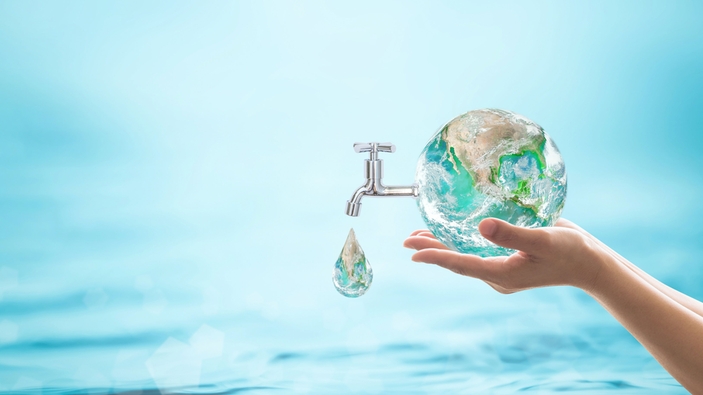 Gestione el agua de forma sostenible y proteja la hidrosfera.